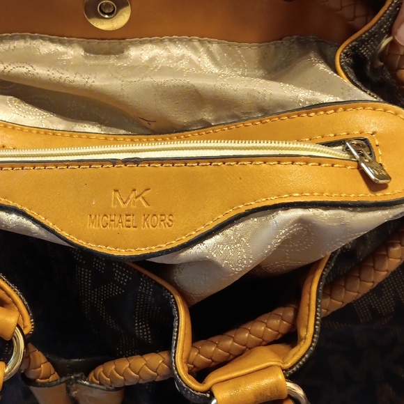 Michael Kors Large Gathered Tote Handbag - Picture 10 of 13